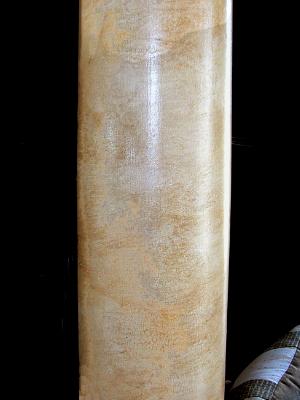 Painted marbelized pillar